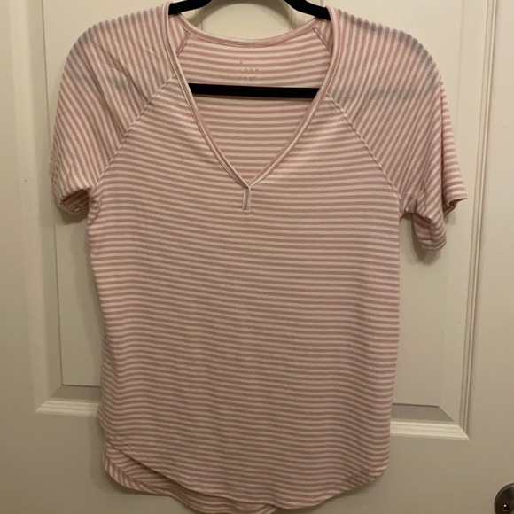 Striped V-neck tee. Size XS - Picture 1 of 3